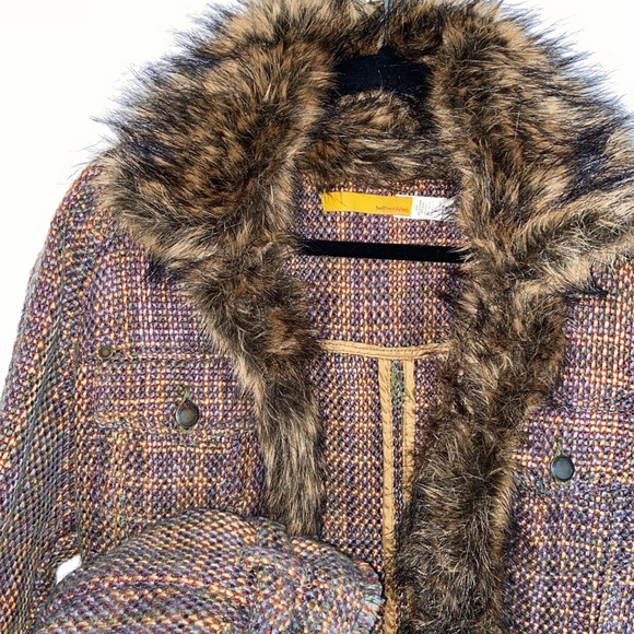 Vintage faux fur trimmed jacket - Picture 2 of 5